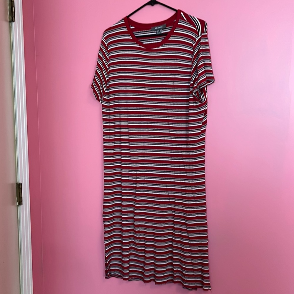 Primark Tee Dress - Picture 2 of 6